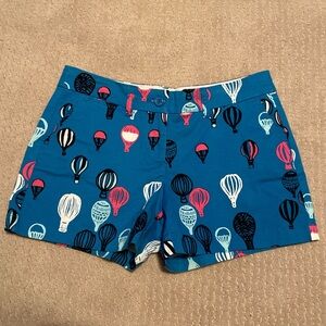 Crown & Ivy Blue Hot Air Balloon Shorts Petite 6P